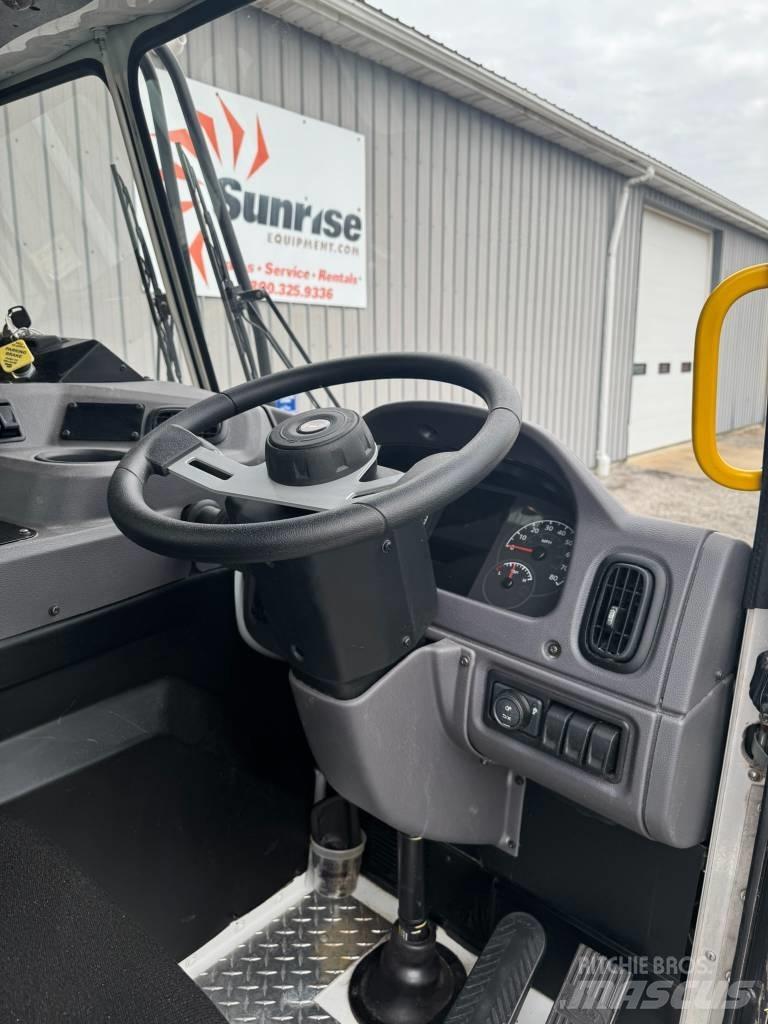 Peterbilt PB520 Chassis Cab trucks