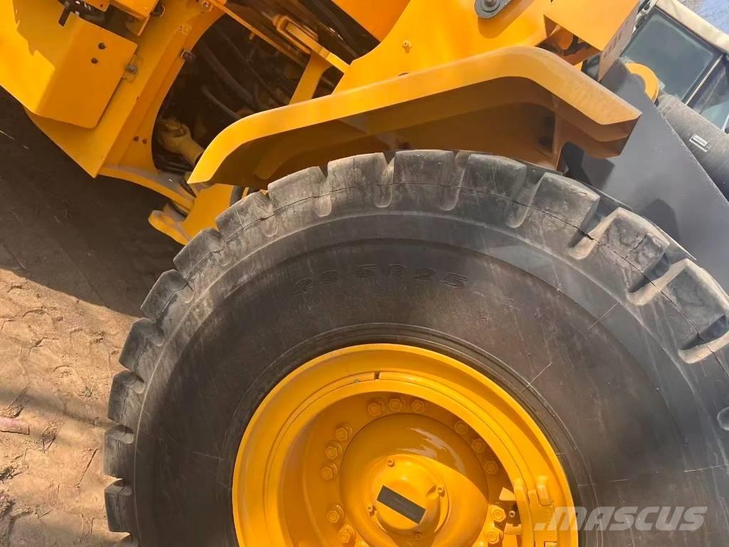 Volvo L 120 Wheel loaders