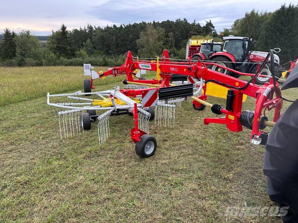 Pöttinger Top 652 Windrowers