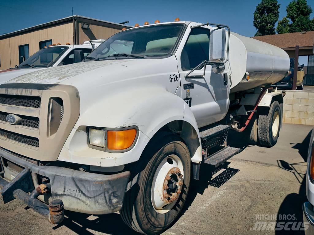 Ford F 750 XL SD Water bowser