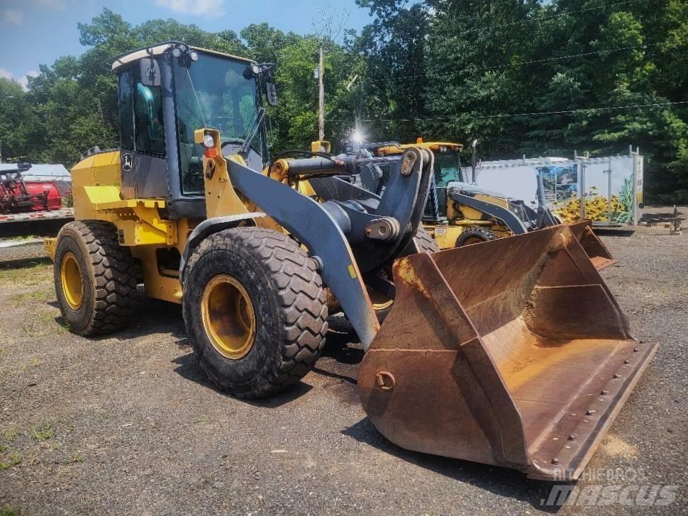 John Deere 624k Wheel loaders