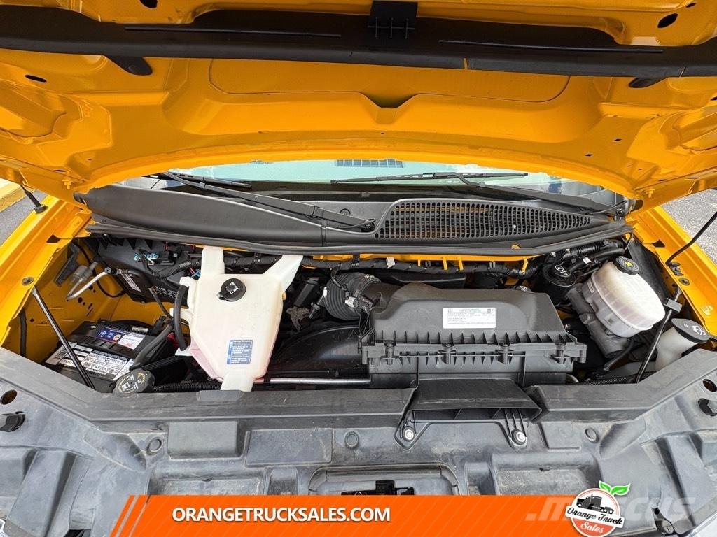 GMC Savana G3500 Panel vans