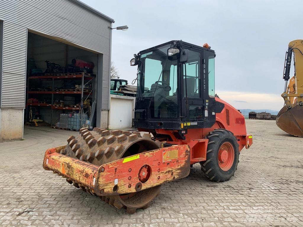 CAT CP 44 Single drum rollers