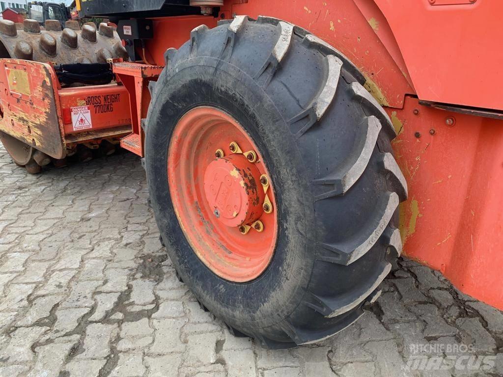 CAT CP 44 Single drum rollers