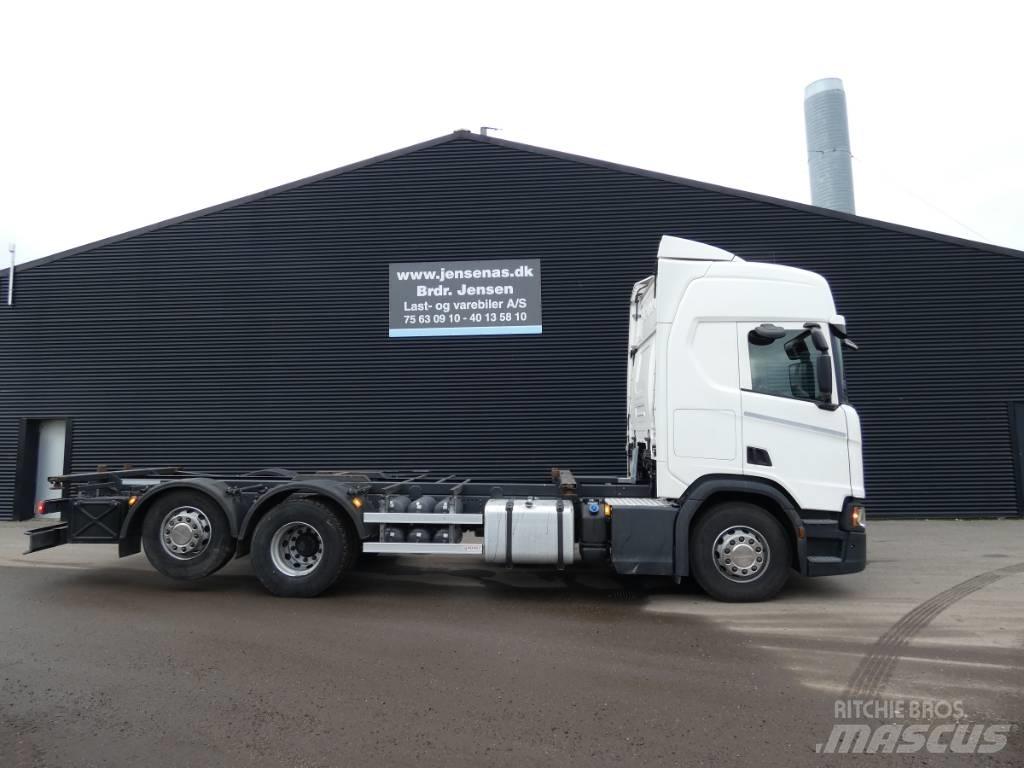 Scania R 450 Chassis Cab trucks