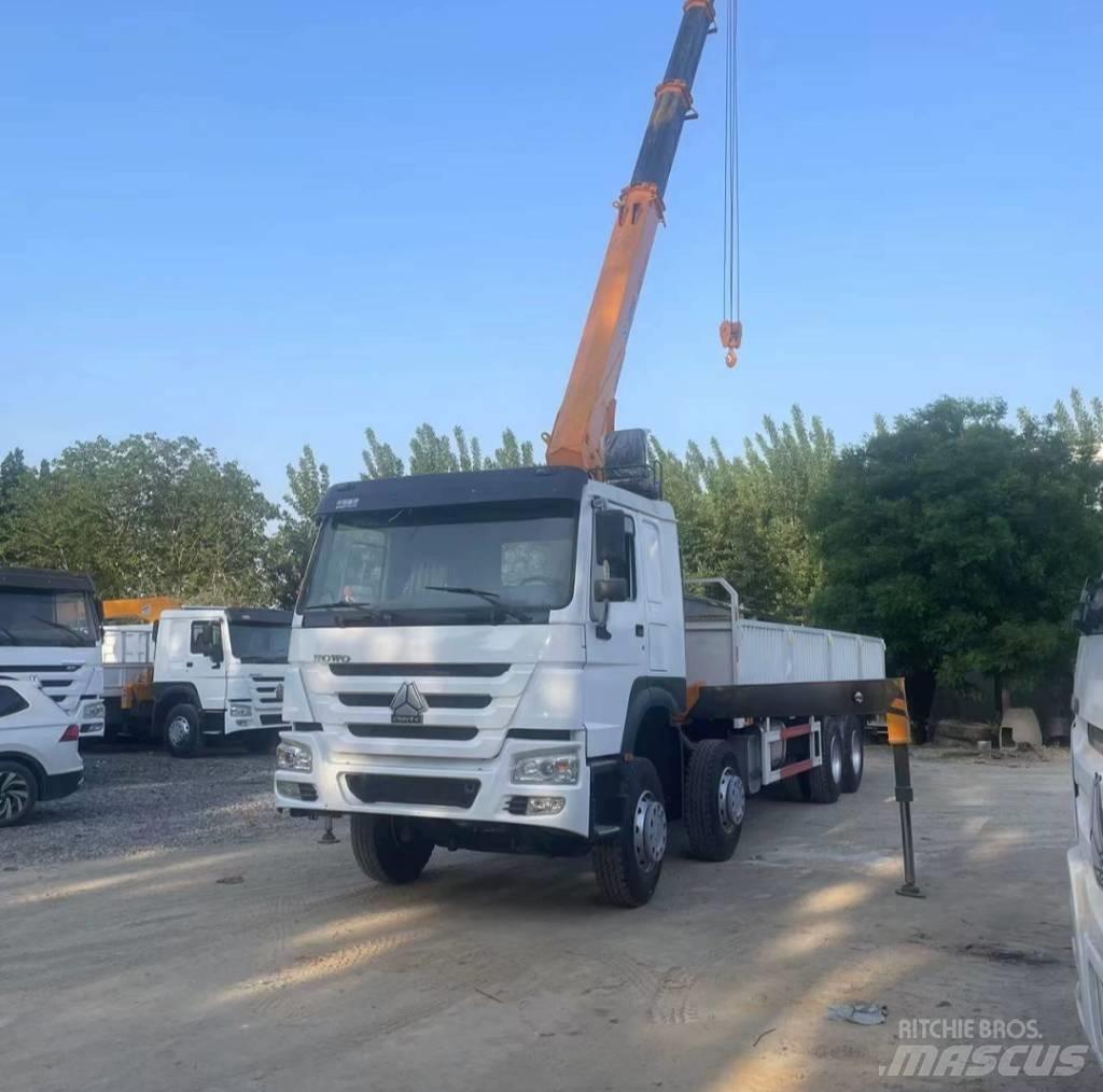 Howo 371 375 Hook lift trucks