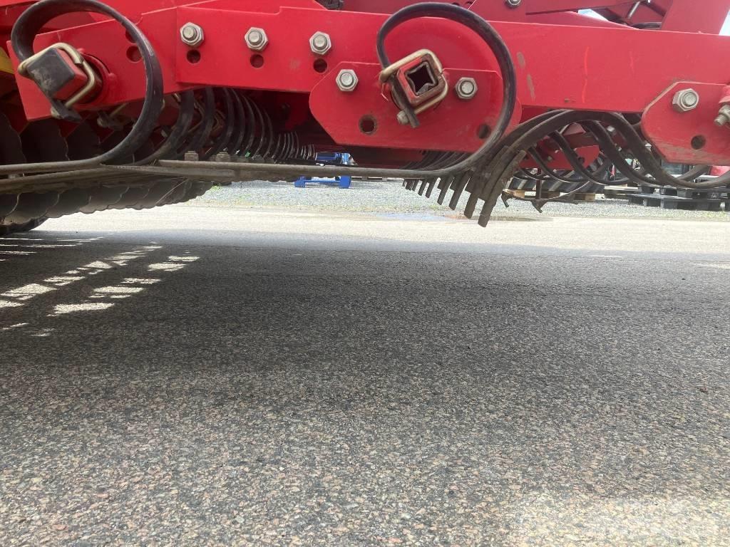 Väderstad RapidA600S Drills