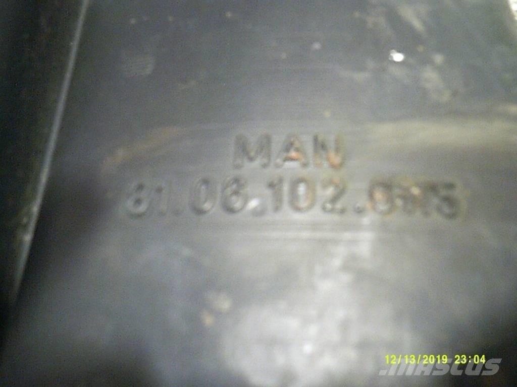 MAN TGX   81061026115 Radiators