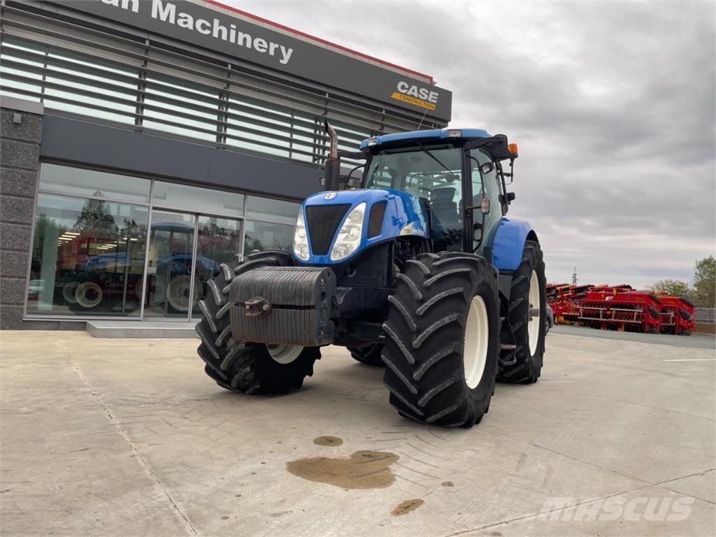 New Holland T7050 Tractors