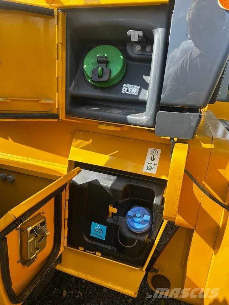 John Deere 672 GP Graders