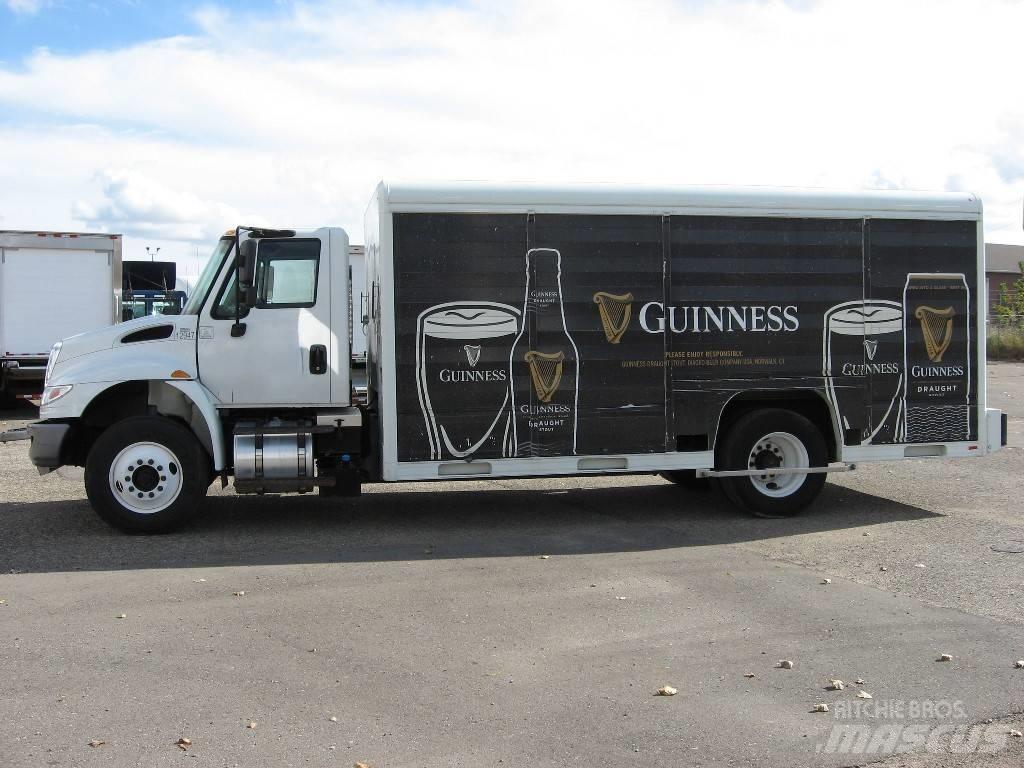 International 4300 Beverage trailers