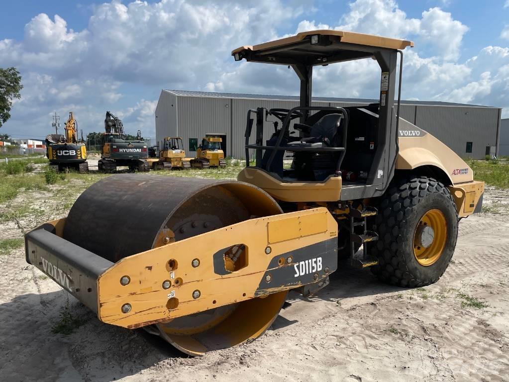 Volvo SD 115 B Single drum rollers