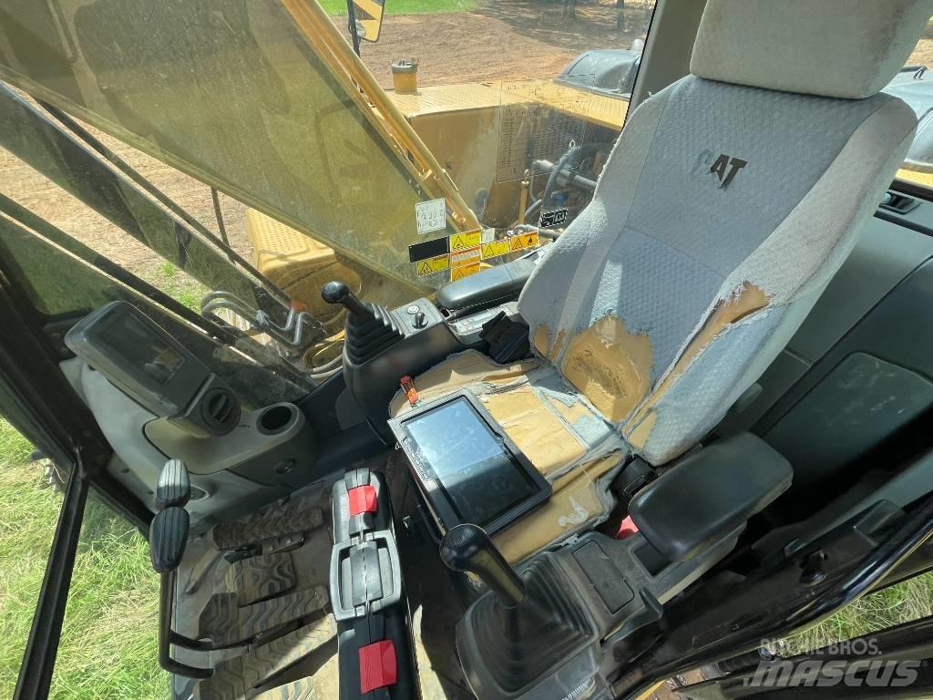 CAT 320 D L Crawler excavators