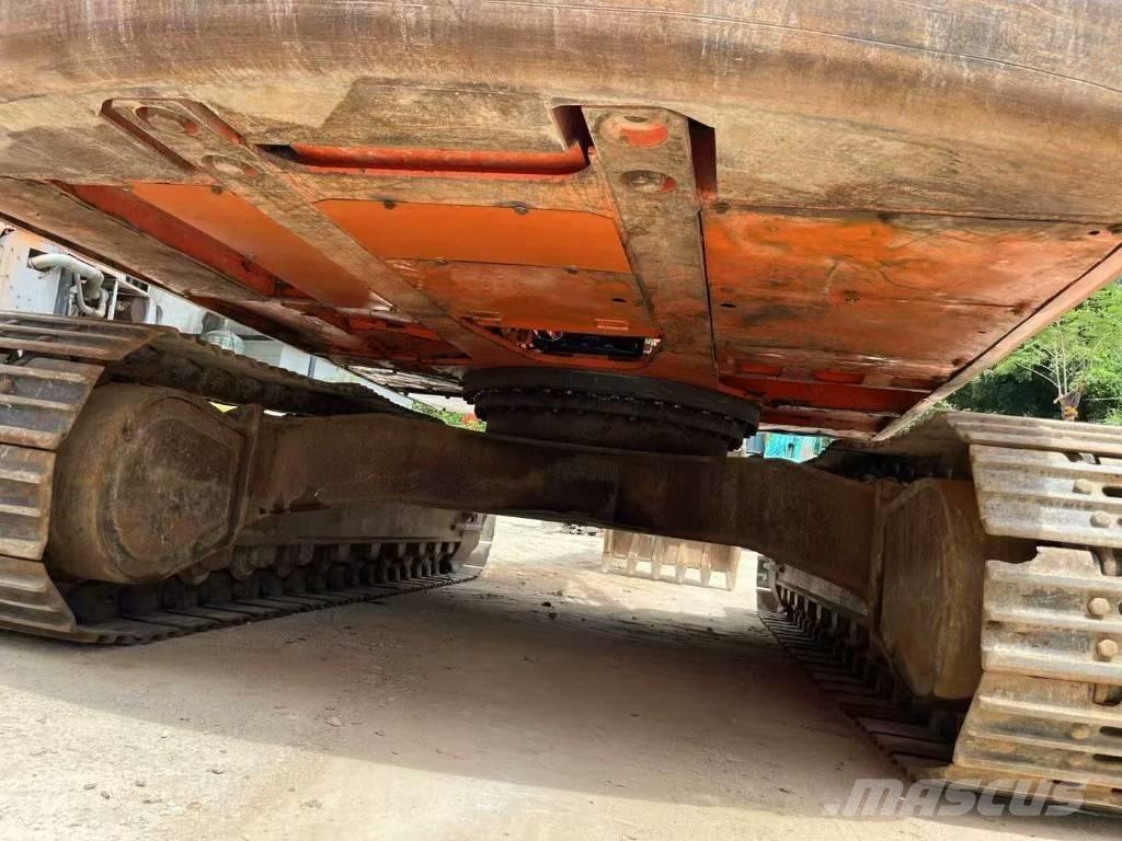 Doosan DX300LC Long reach excavators