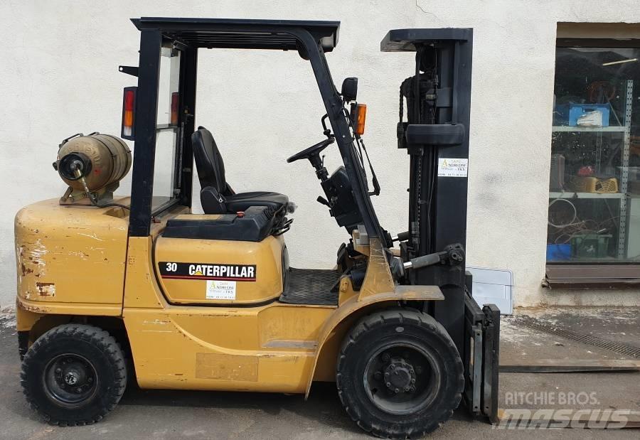 CAT GP 30 LPG trucks