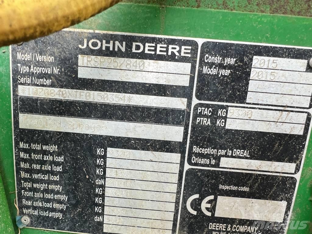 John Deere 840 Trailed sprayers