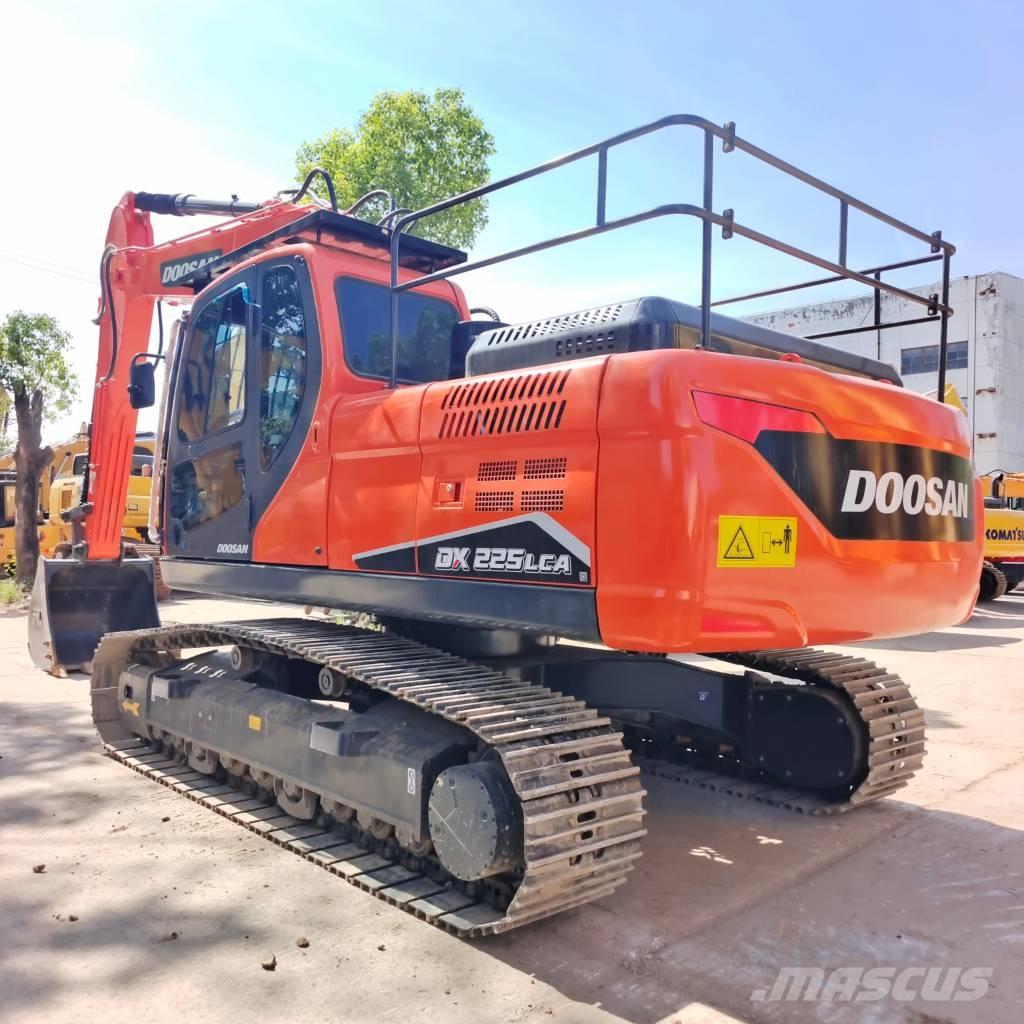 Doosan DX 225 LC-9C Crawler excavators