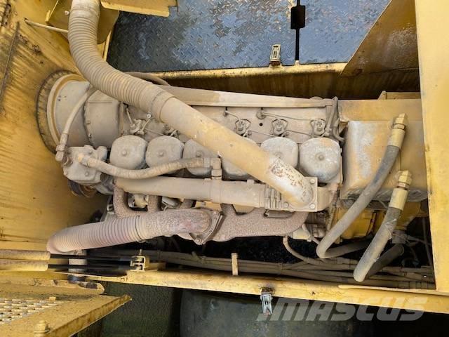 CAT PS 300 Pneumatic tired rollers