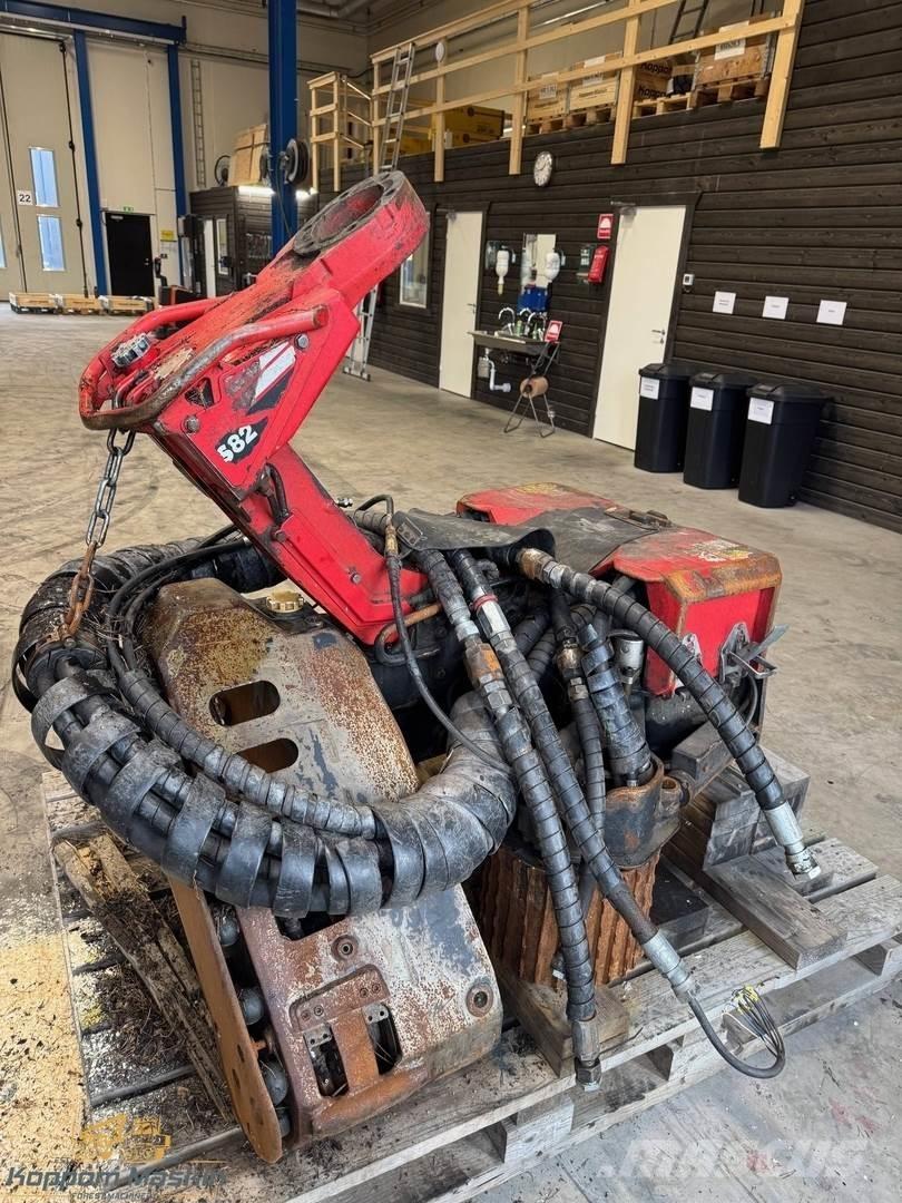 Komatsu S82 Harvester heads