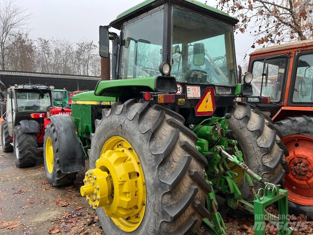 John Deere 4755 Tractors