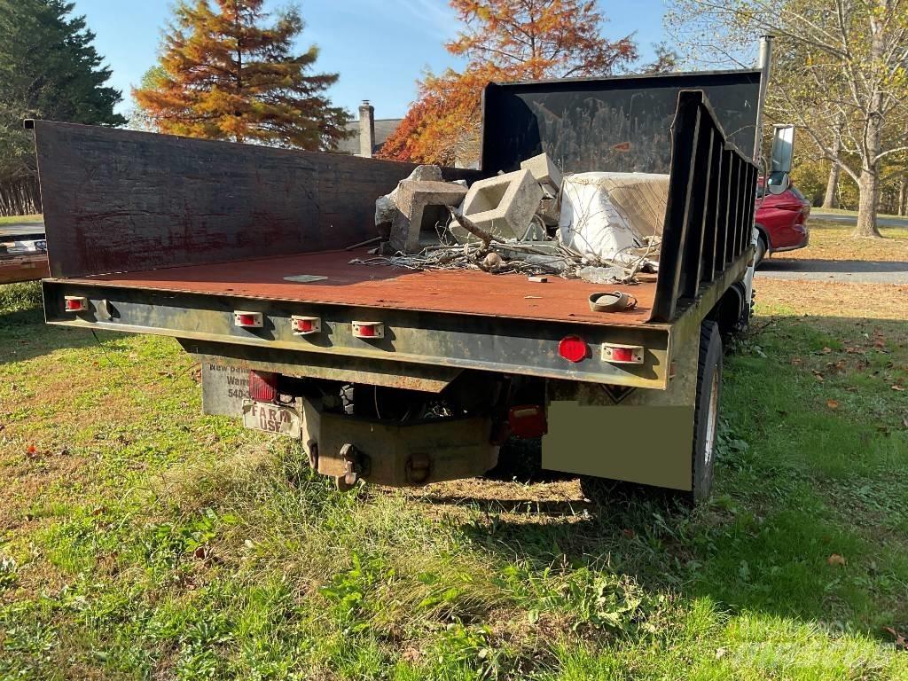 International 4900 Tipper trucks