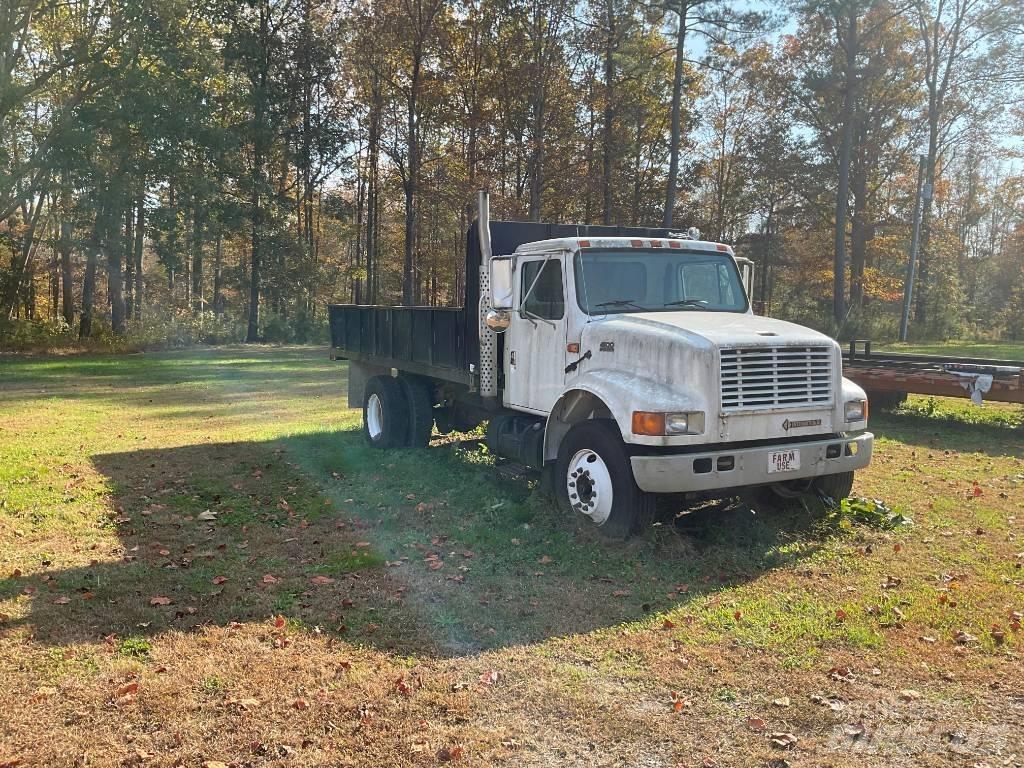 International 4900 Tipper trucks