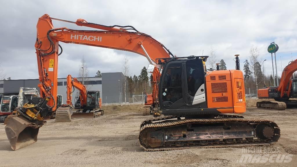 Hitachi ZX225USLC-6 Crawler excavators