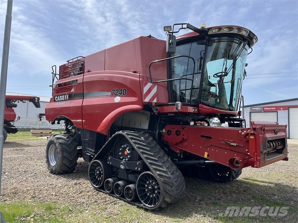 Case IH AF 7240 Combine harvesters