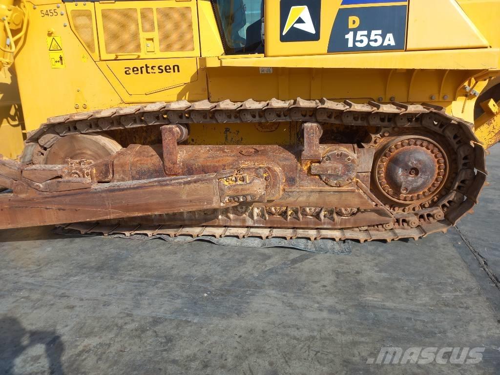 Komatsu D155A-6R Crawler dozers