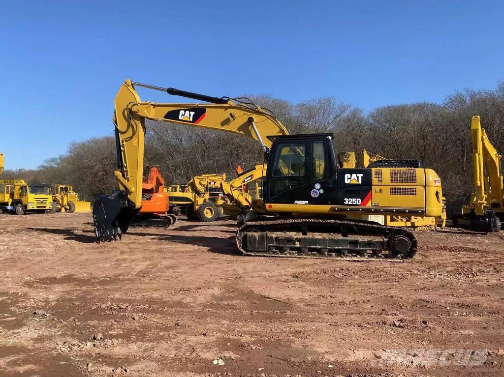 CAT 325D Crawler excavators