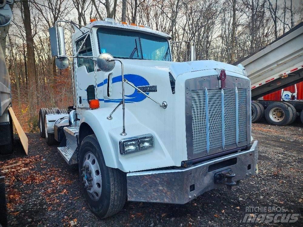 Kenworth T 800 B Prime Movers