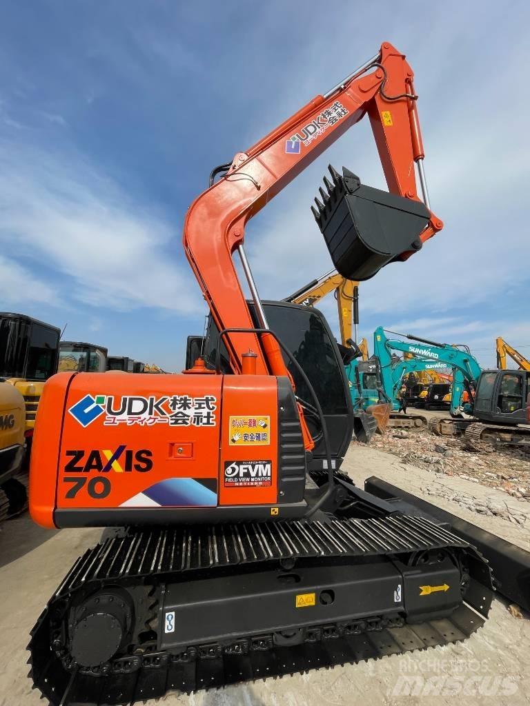 Hitachi 70 Mini excavators < 7t (Mini diggers)