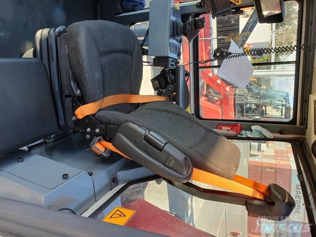 Kalmar DRU450-62S5 Reach stackers