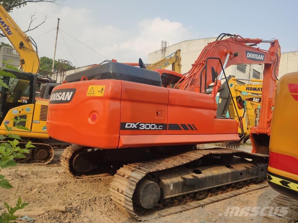 Doosan dx300 Crawler excavators