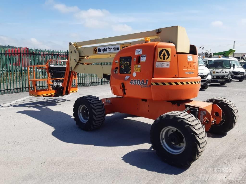 JLG 450 AJ Articulated boom lifts