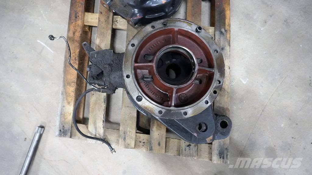 CASE CS 86 Bromshus Brakes