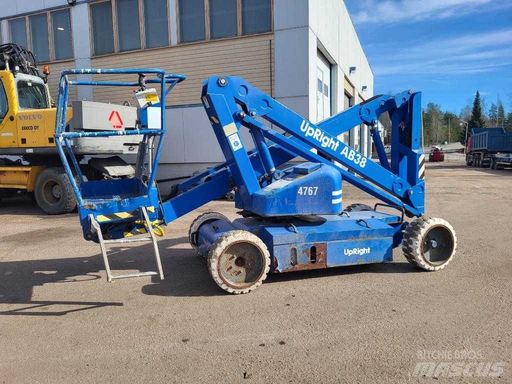 UpRight AB38N Articulated boom lifts