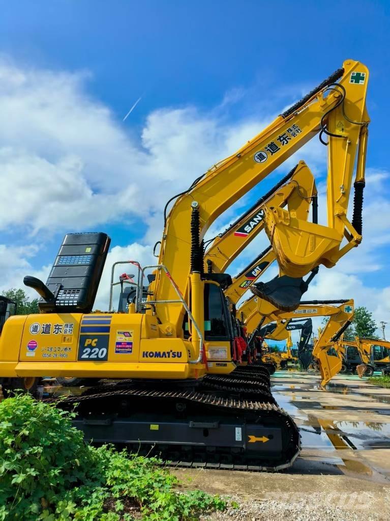 Komatsu PC 220-8 Crawler excavators