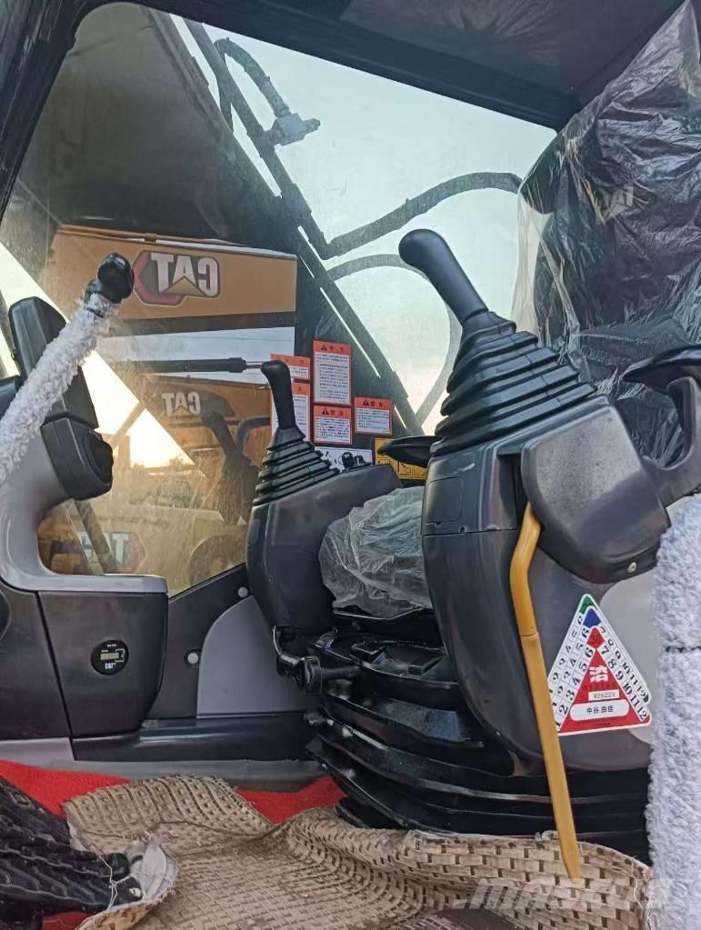 CAT 324 D2L Crawler excavators