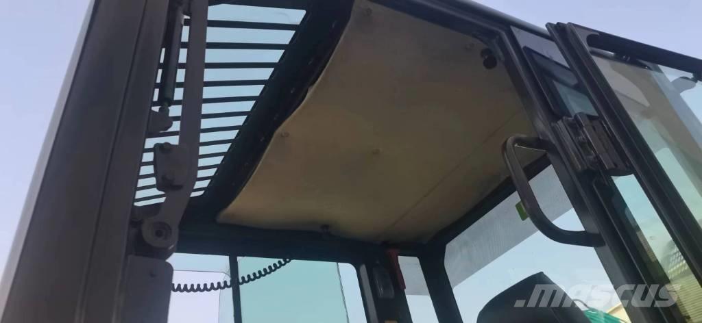 Komatsu 56-7 Crawler excavators