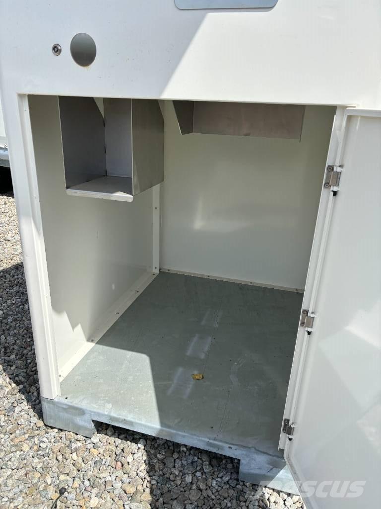  Recylingstation PET Other groundscare machines