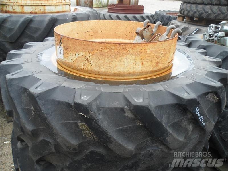  - - - 480/70R30 30" Tyres, wheels and rims