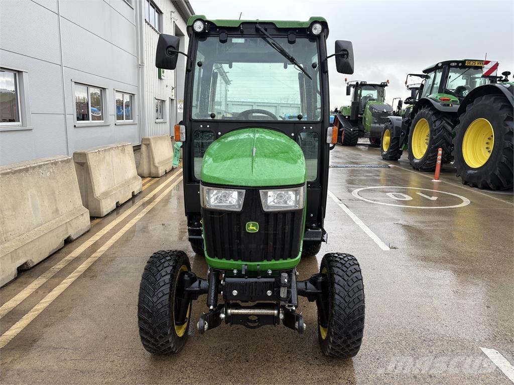 John Deere 2038R Compact tractors