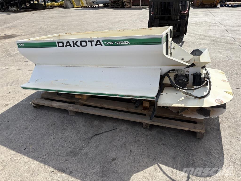 John Deere 410 Other groundscare machines