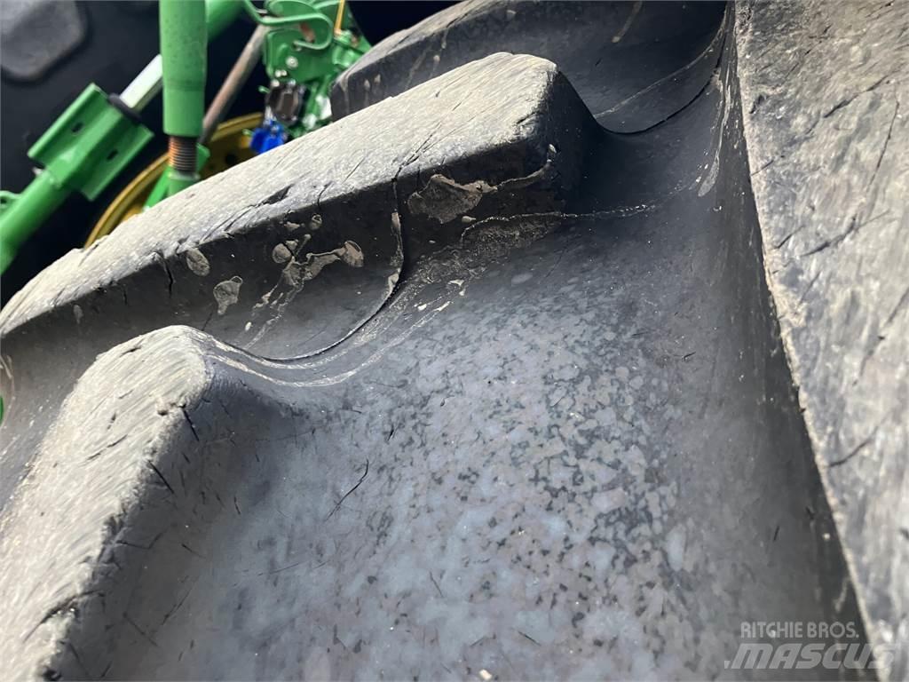 John Deere 6215R Tractors