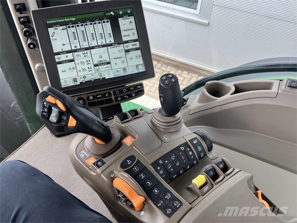 John Deere 8R 370 Tractors