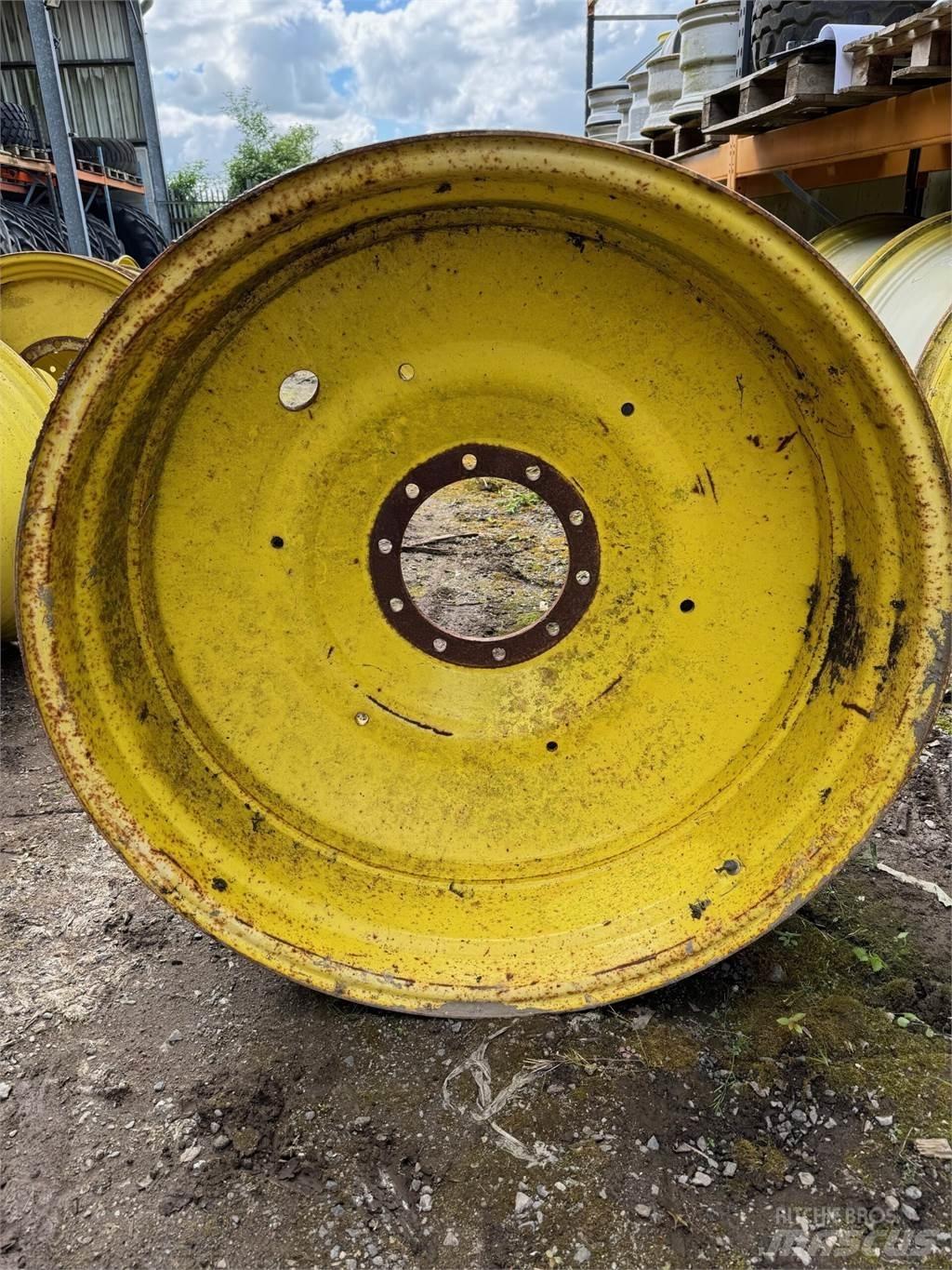 John Deere Example Tyres, wheels and rims