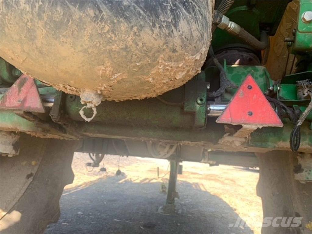 John Deere R962I Self-propelled sprayers