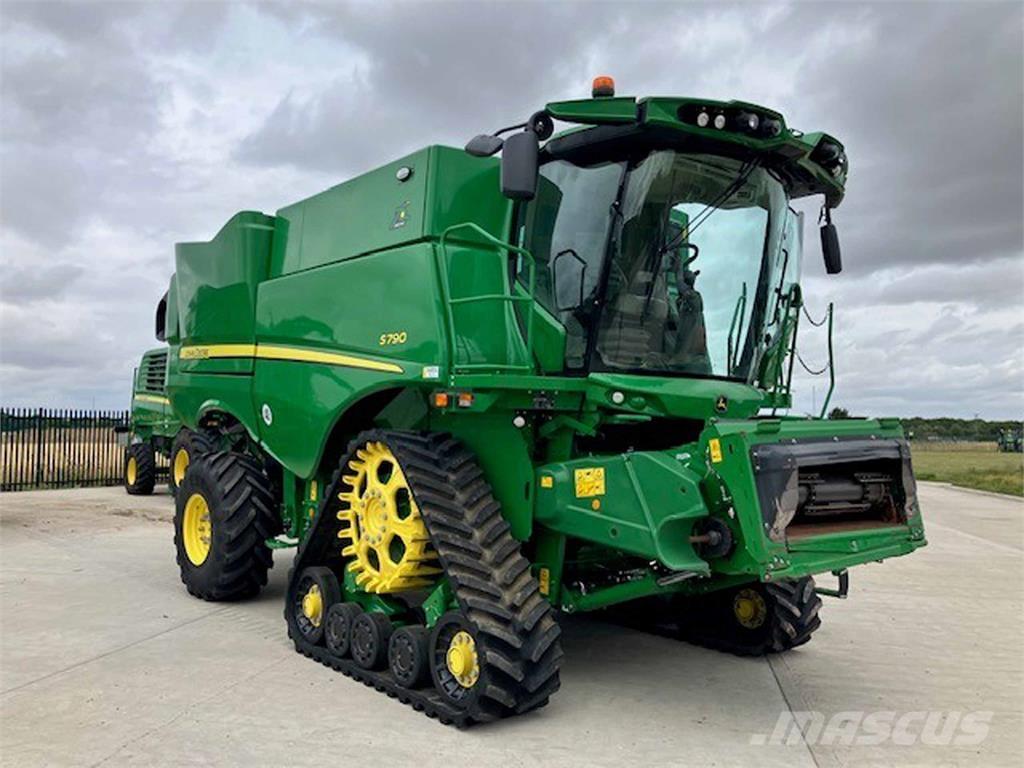 John Deere S790 Combine harvesters
