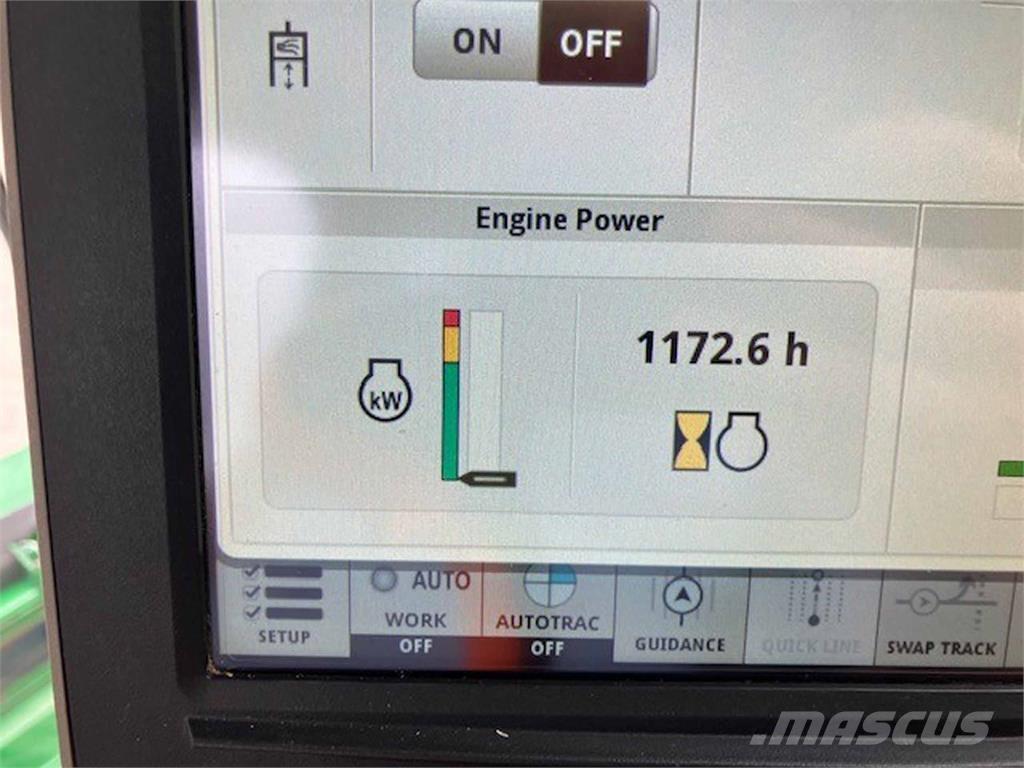 John Deere S790 Combine harvesters